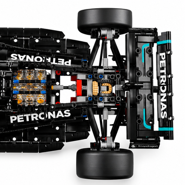 1:8 Mercedes-AMG F1 W14 Racing Car Building Set – 1,642 Pieces