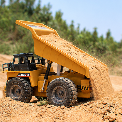 1:18 RC Dump Truck – Huina 1534 9-Channel Remote Control Construction Truck